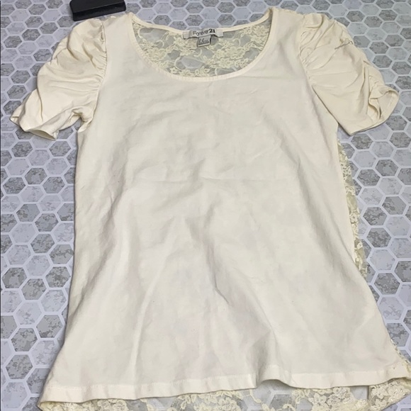 Forever 21 Tops - Forever 21 Medium Lace Back Puff Sleeve Top